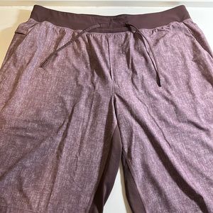 Lululemon Pace Breaker lined shorts